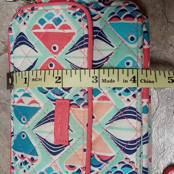 ⚠️ Vera Bradley gone fishing pattern Mini bag - Picture 7 of 9
